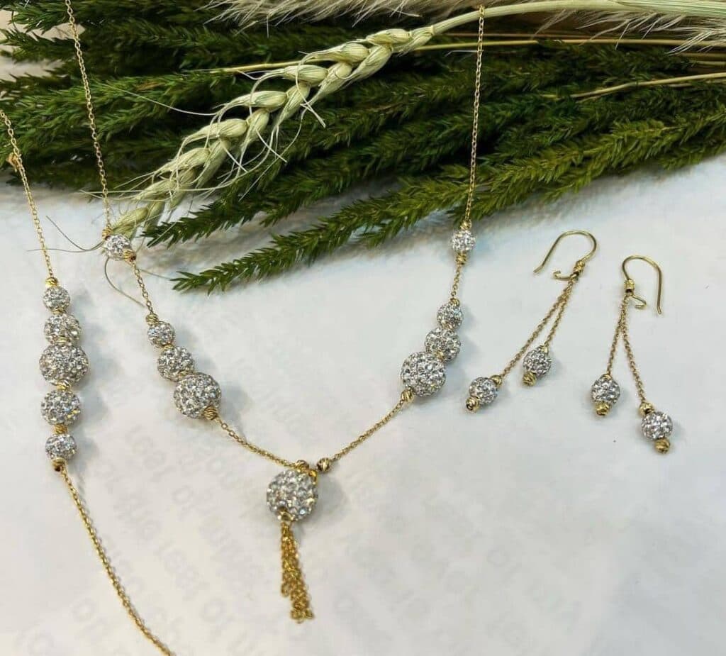 گالری طلای داتیس در خمینی شهر