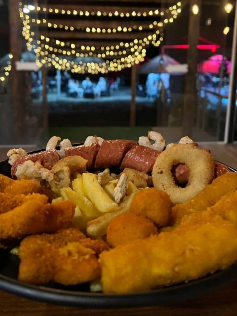 مجموعه گردشگری ساحلی آبادیس در کلارآباد