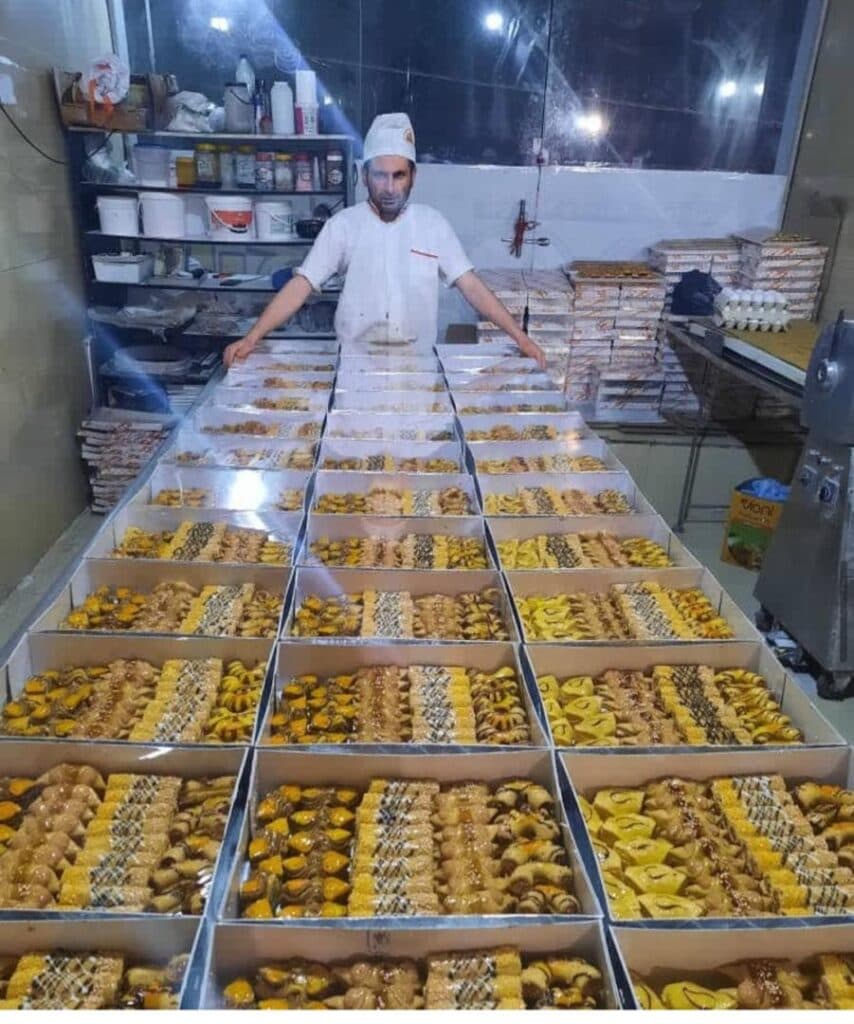 شیرینی سرای نارگیل تولم شهر