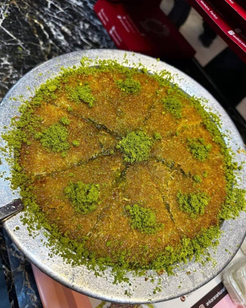 تولید و فروش شیرینی کونفه نارکونفه در تبریز