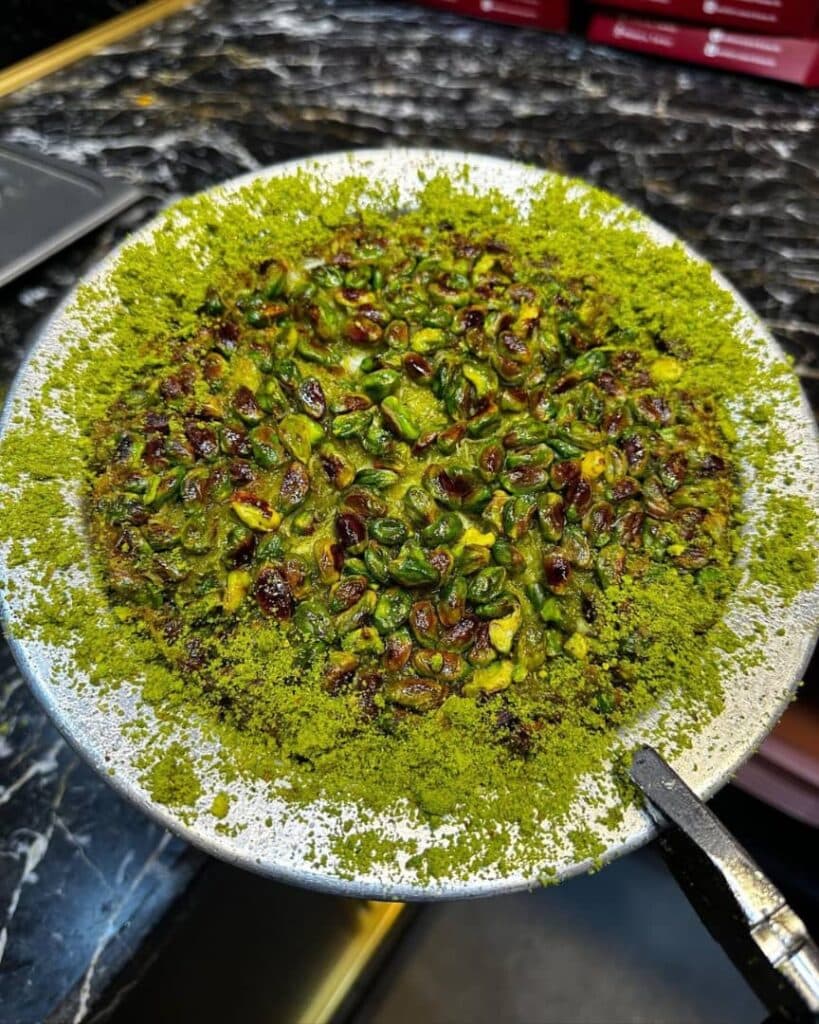 تولید و فروش شیرینی کونفه نارکونفه در تبریز