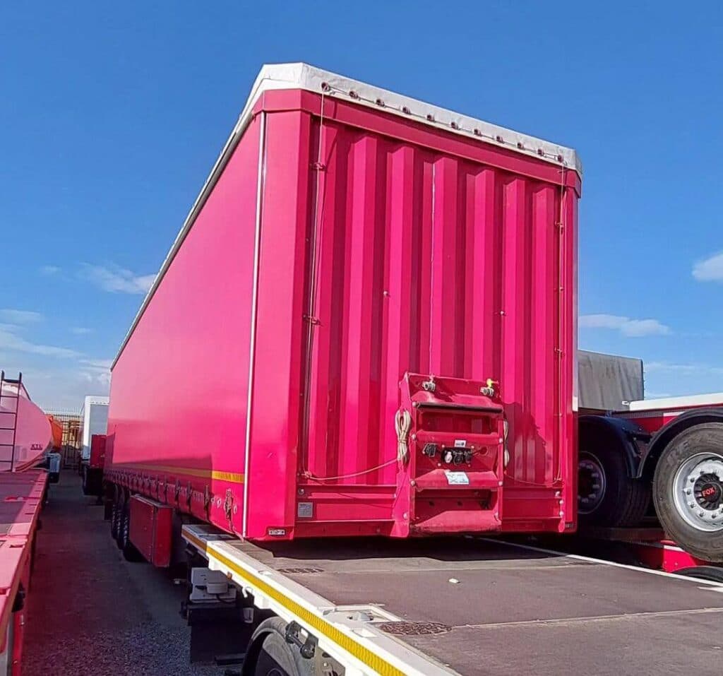 نمایشگاه کامیون یوسفلو در تهران