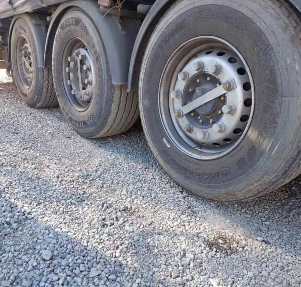 نمایشگاه کامیون یوسفلو در تهران