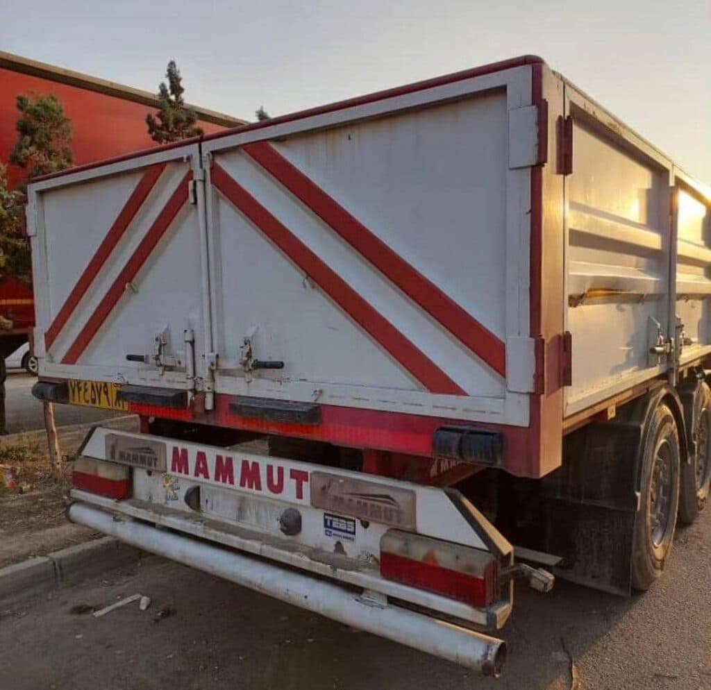 نمایشگاه کامیون یوسفلو در تهران