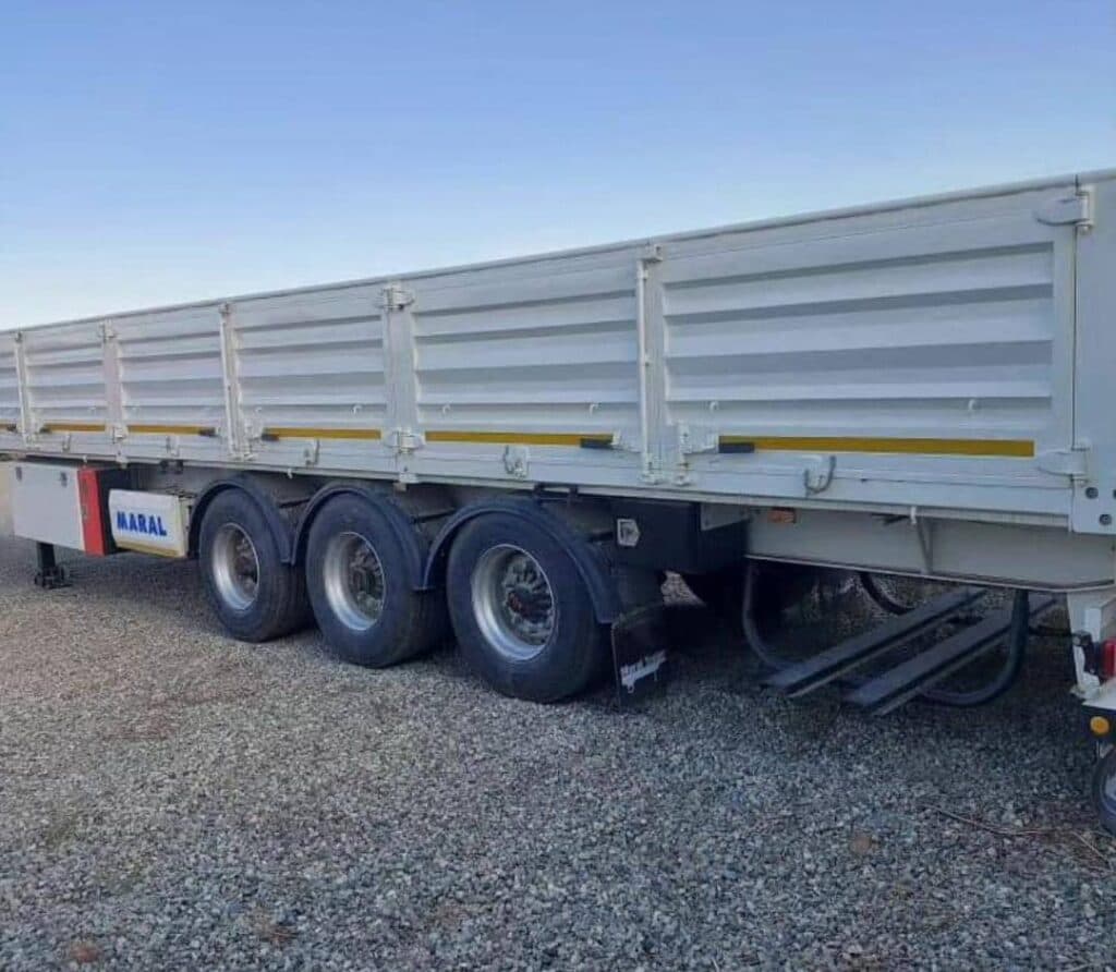 نمایشگاه کامیون یوسفلو در تهران