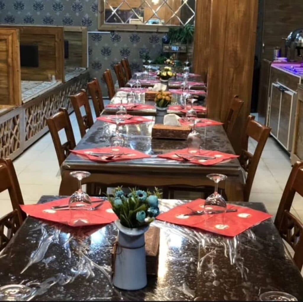 رستوران پاسارگاد در سرپل ذهاب