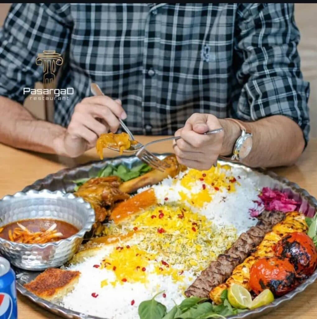 رستوران پاسارگاد در سرپل ذهاب