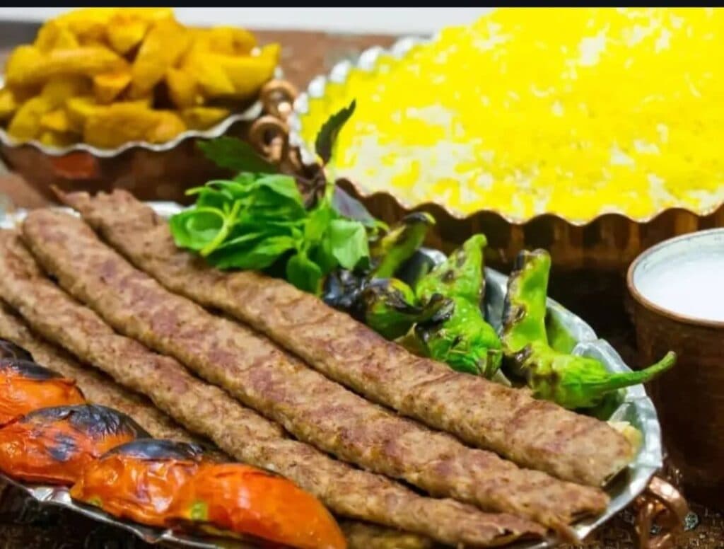 رستوران پاسارگاد در سرپل ذهاب