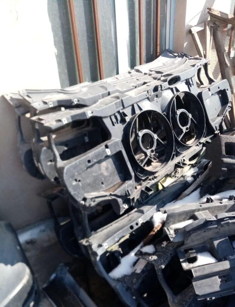 خدمات سپرسازی خودرو مسعود سوقندی در نیشابور