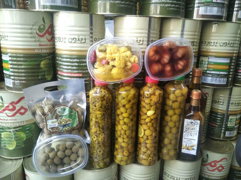 پخش و فروش عمده زیتون رضایی در طارم