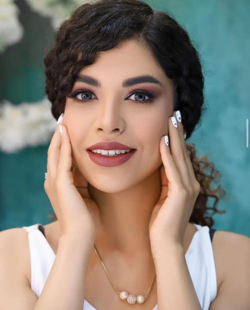 آموزشگاه و سالن زیبایی هیوا در بم