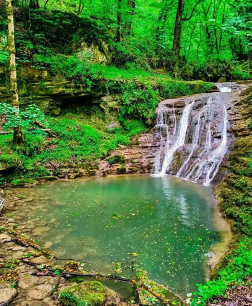 اقامتگاه بومگردی کیمه در لفور شیرگاه