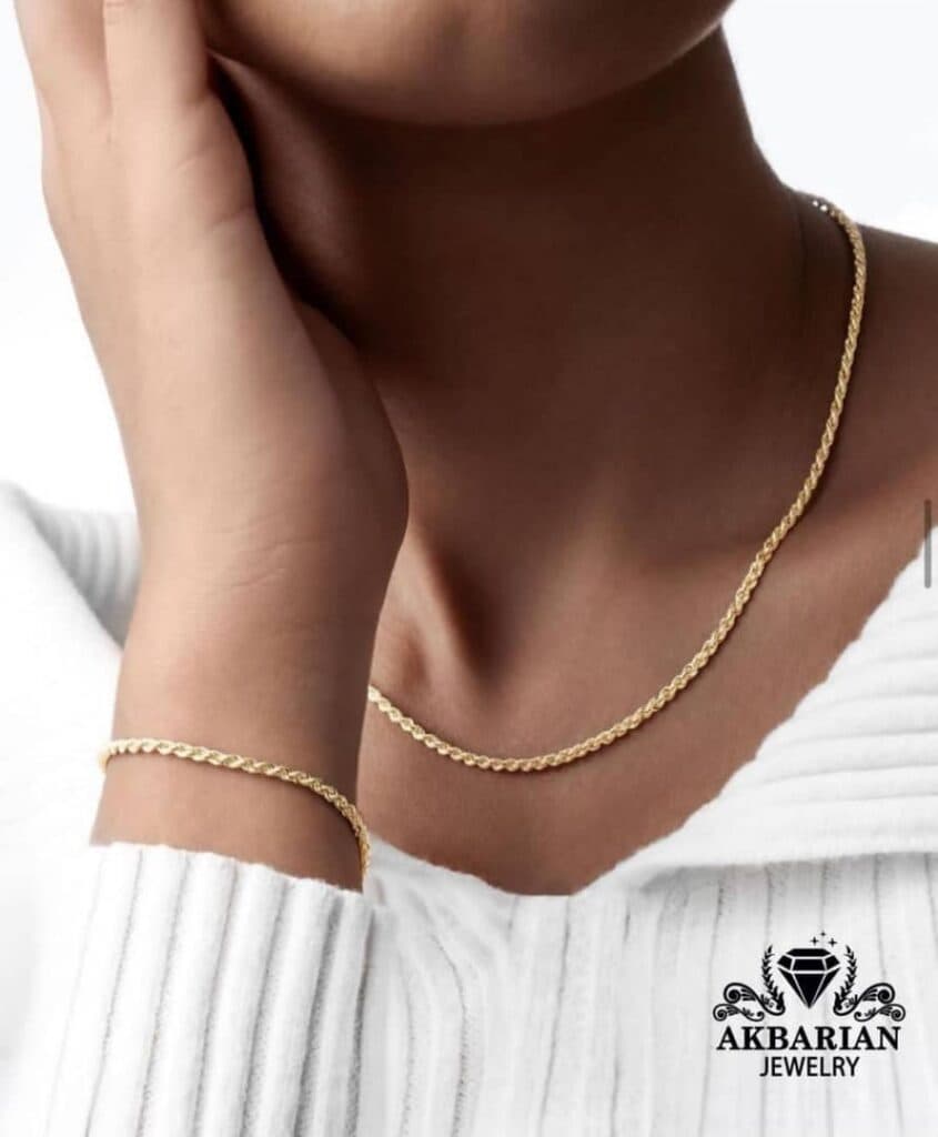 طلا فروشی اکبریان در مشهد