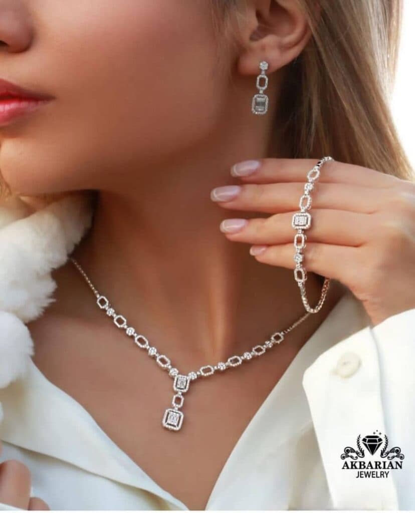 طلا فروشی اکبریان در مشهد