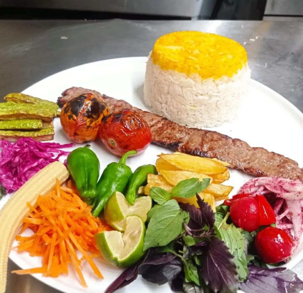 رستوران و کترینگ مستر شف در اردبیل