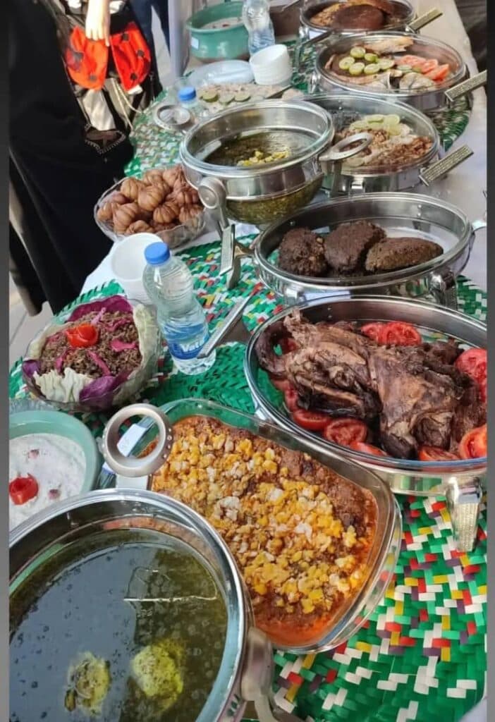 رستوران سنتی مولانا در بندر انزلی