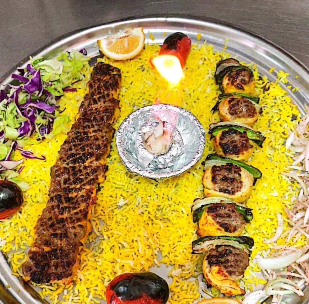 باغ رستوران دشت بهشت در بم