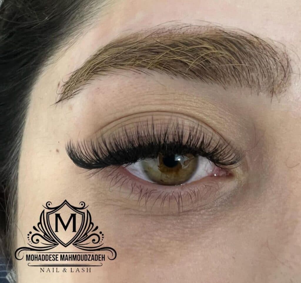 سالن تخصصی ناخن محدثه محمودزاده در آمل