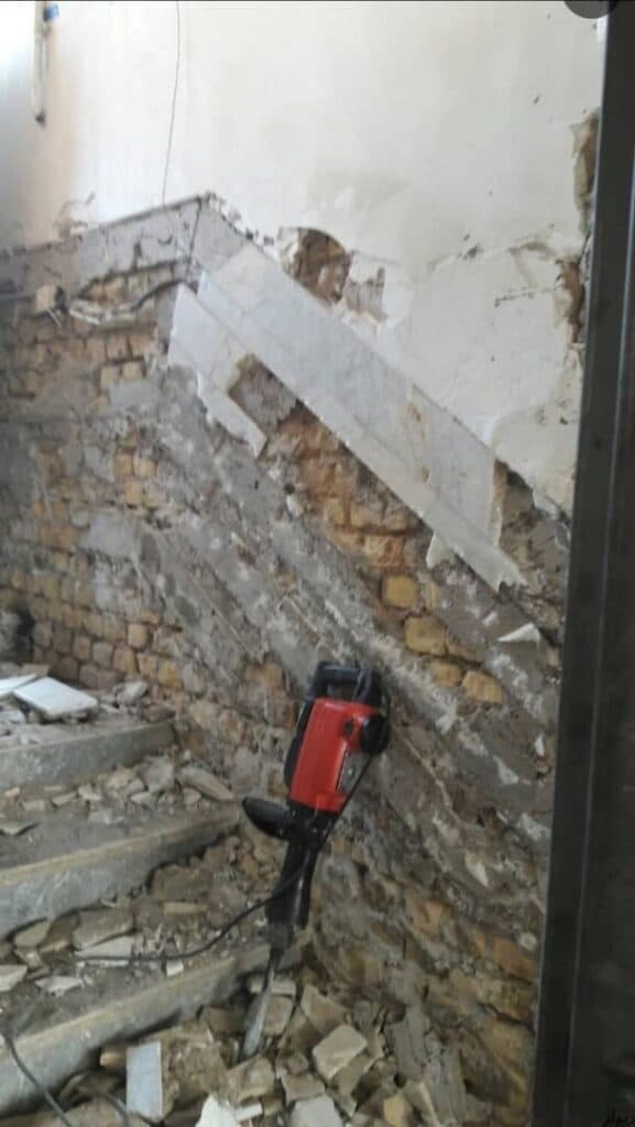 پیکور کاری ساختمان عدنانی در لردگان