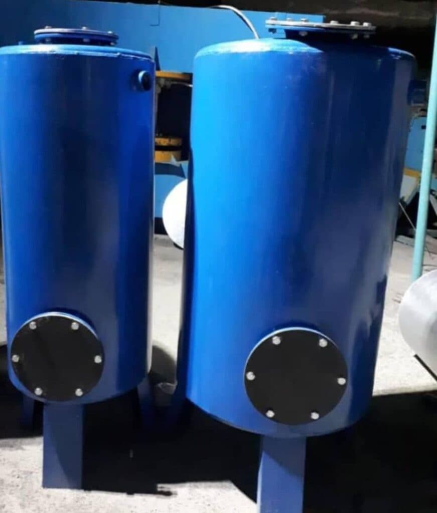 تولید و فروش منبع کویل دار و دوجداره گالوانیزه آریا صنعت در تهران