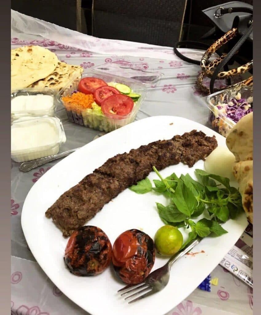 کباب ساطوری بناب نگین آذربایجان بدری در گلستان اهواز