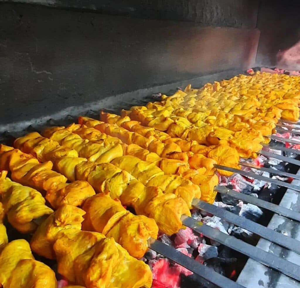 کباب ساطوری بناب نگین آذربایجان بدری در گلستان اهواز