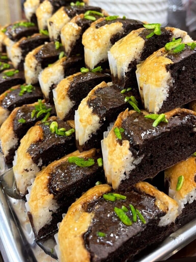 شیرینی سرای کاج در قائمشهر