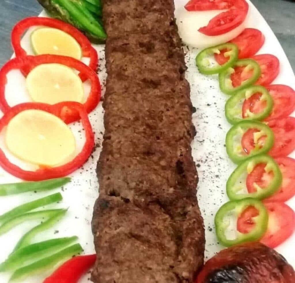 کباب ساطوری بناب نگین آذربایجان بدری در گلستان اهواز