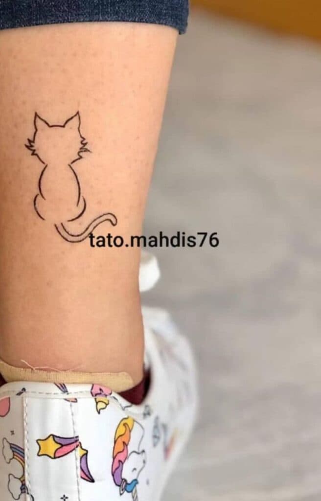 مرکز تخصصی میکروبلیدینگ و ریموو ابرو مهدیس صادقلو در گنبد کاووس