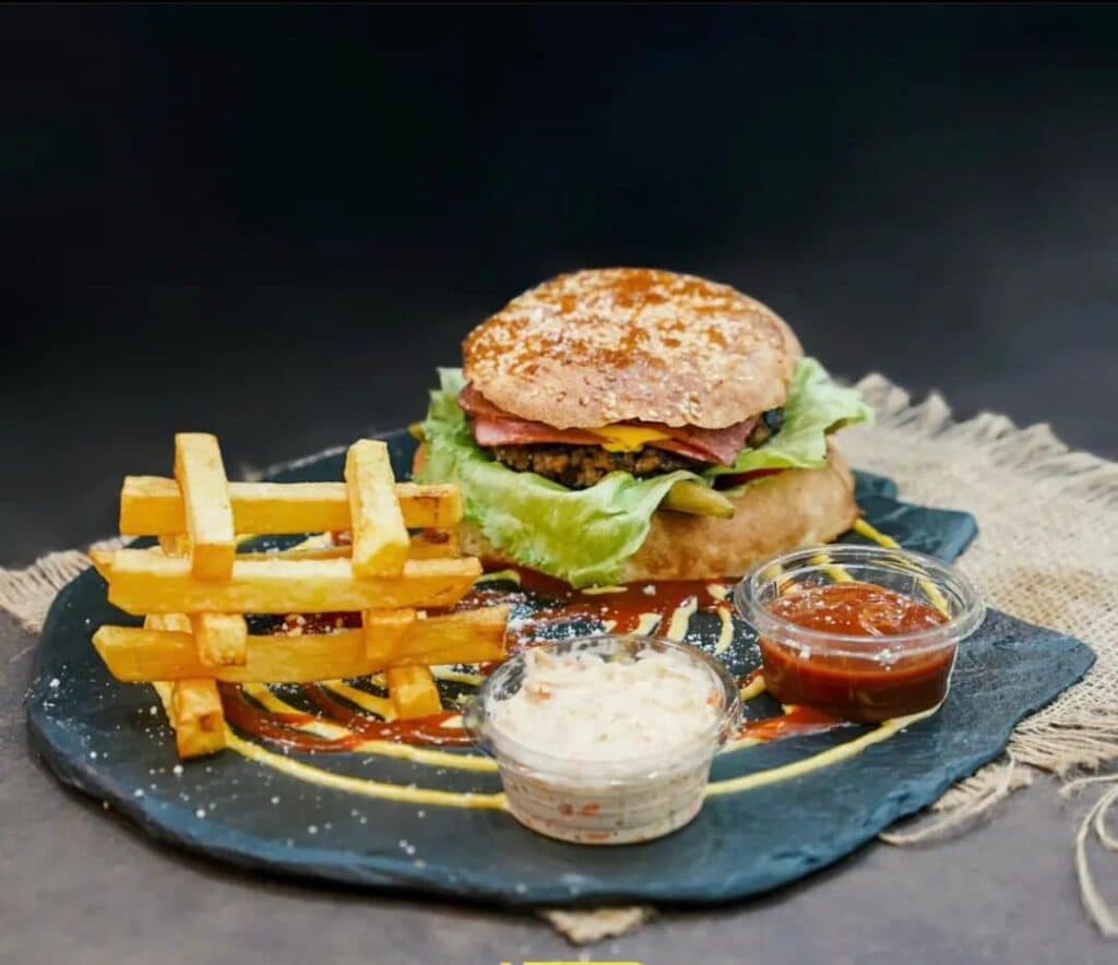 کافه و رستوران هدیش در لاهیجان