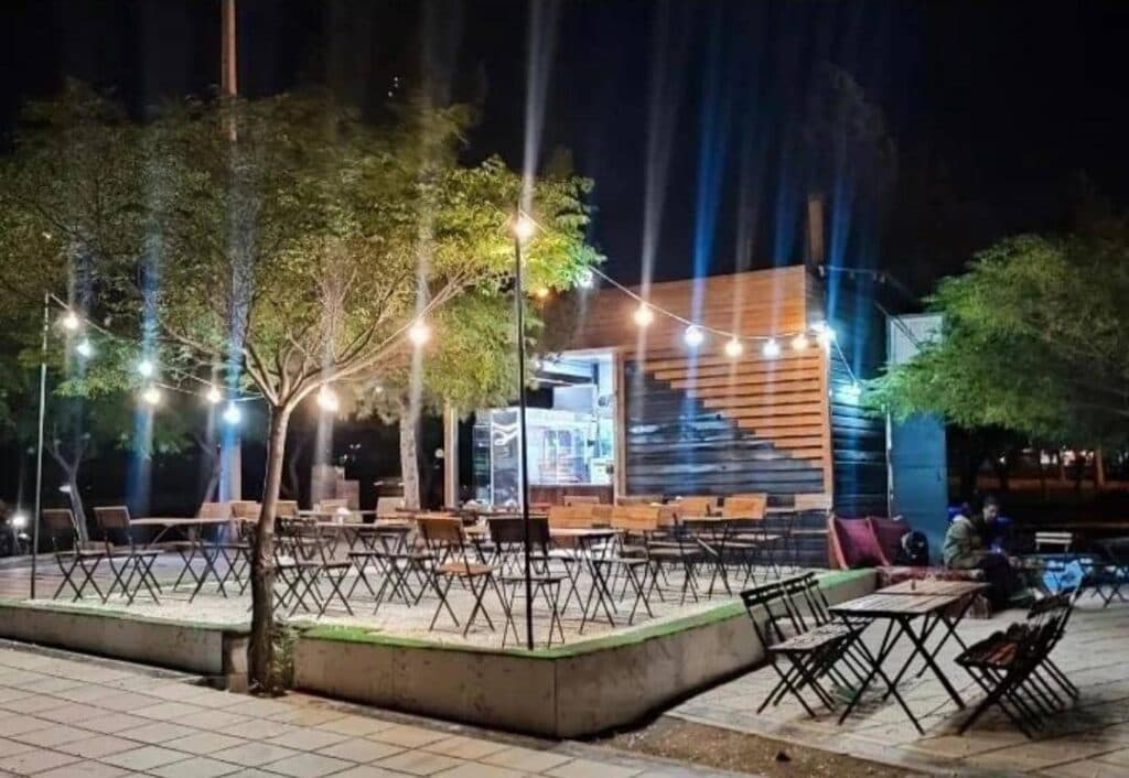 کبابی آب و آتش در سبزوار