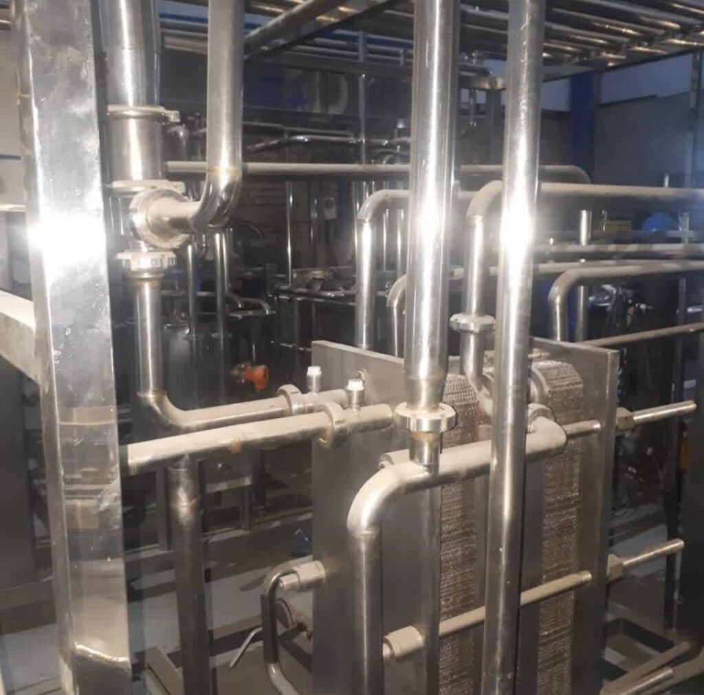 ساخت ماشین آلات مواد غذایی لبنی بستنی و آبمیوه بهکار ماشین در شهر قدس