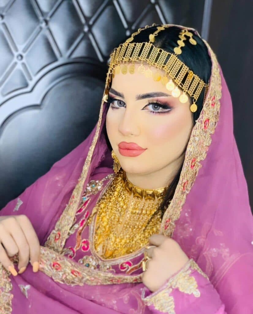 آموزشگاه و سالن زیبایی vip الناز راوند در کهنوج