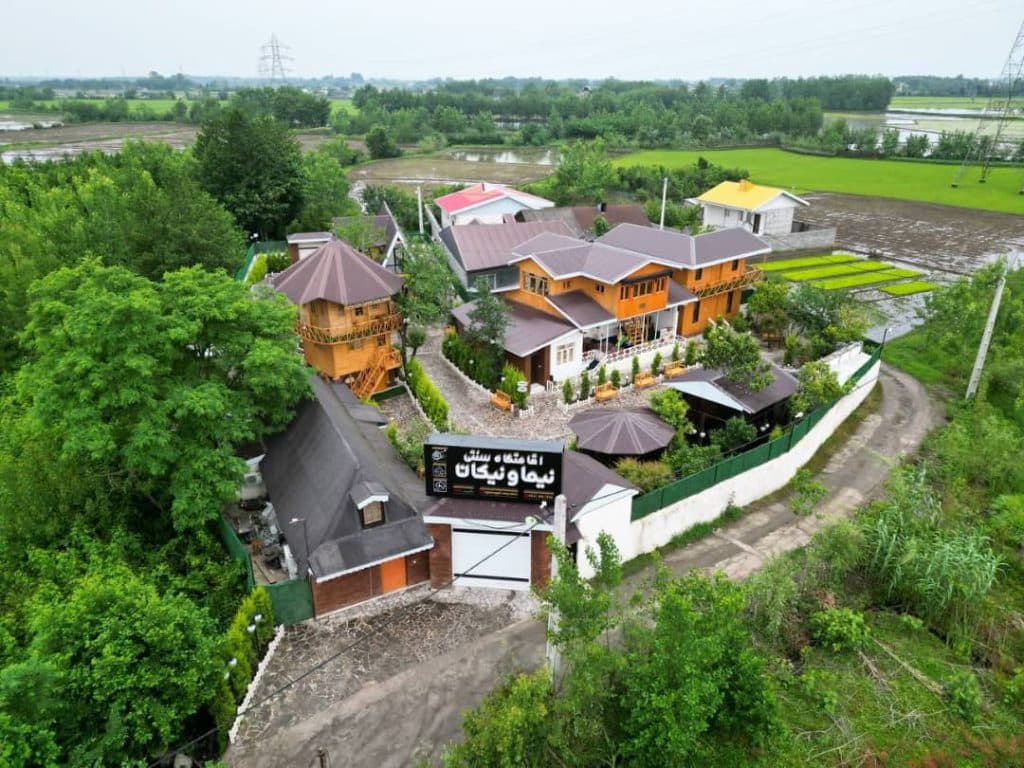 خانه سنتی نیما و نیکان در خمام