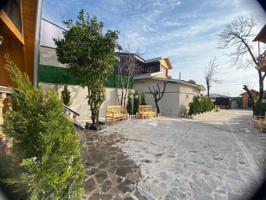 خانه سنتی نیما و نیکان در رشت