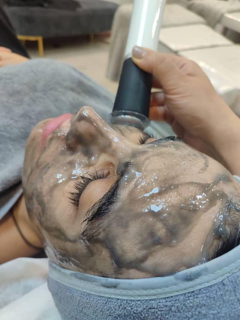 سالن زیبایی ندا آرا در آمل