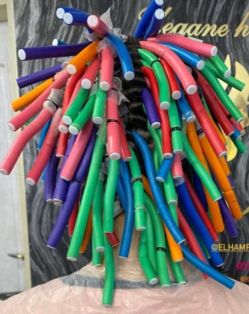 مرکز تخصصی کراتین و فر دائم مو فروزان حیدری در ورزنه