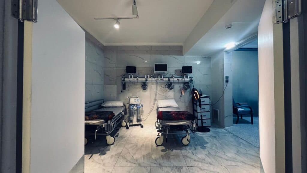 خدمات تخصصی بیهوشی دندان بزرگسال و اطفال ادیب در توحید اصفهان