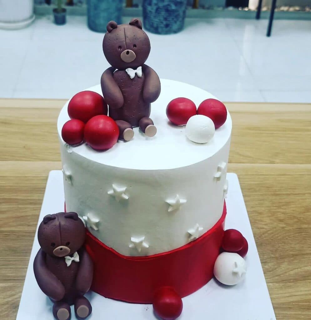 شیرینی کده قصر کیک در شوشتر