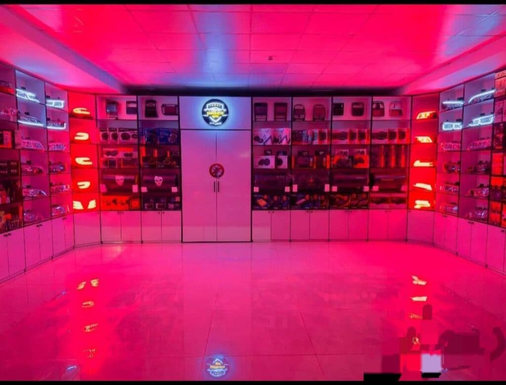 تزئینات خودرو امپراطور در بندرعباس