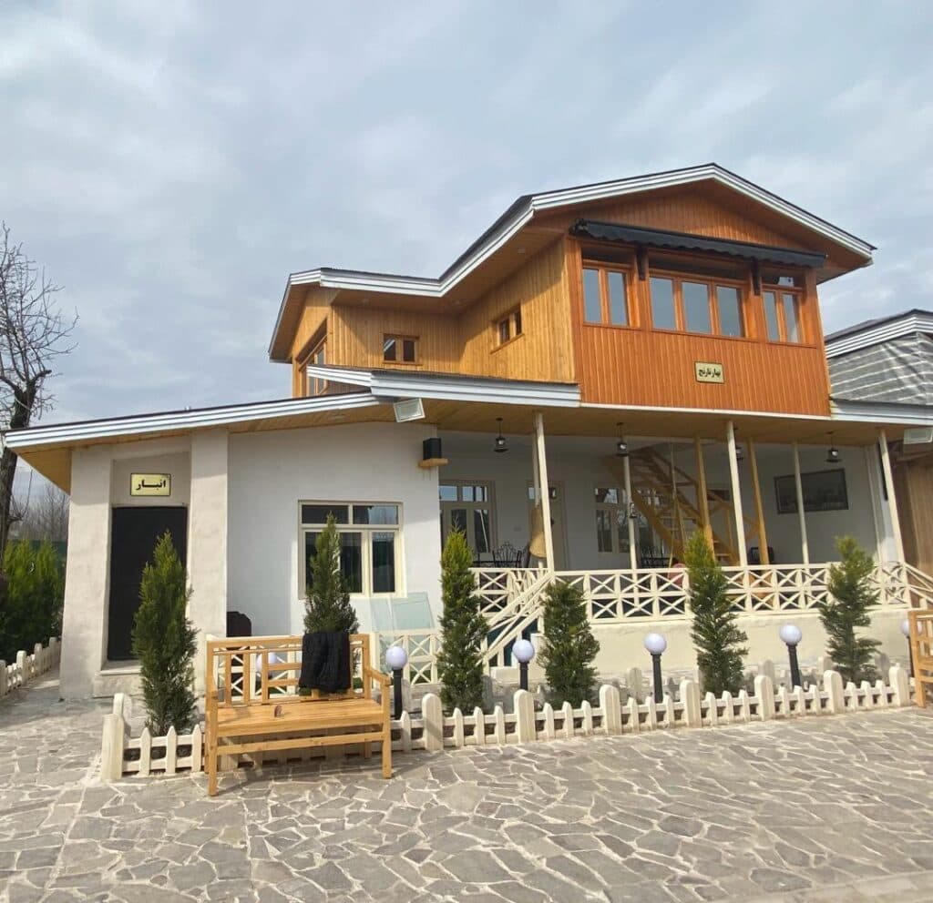 خانه سنتی نیما و نیکان در رشت