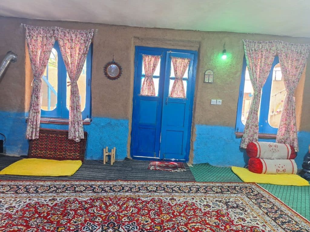 اقامتگاه بومگردی ننه حبیبه در ساری