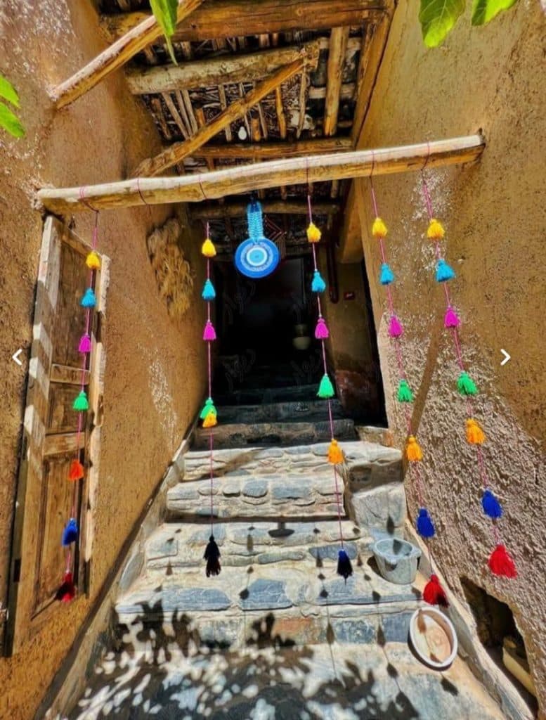 اقامتگاه بومگردی سنتی مایان علیا در طرقبه مشهد