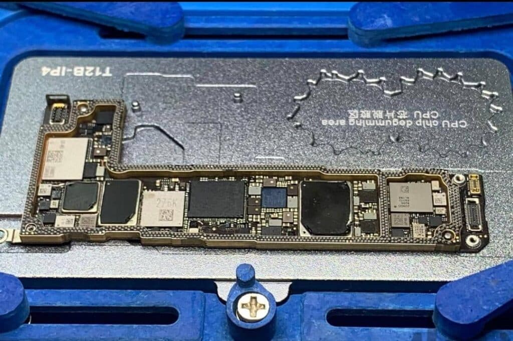 تعمیرات تخصصی موبایل آیفون Apple افشین خطیبی در آستارا