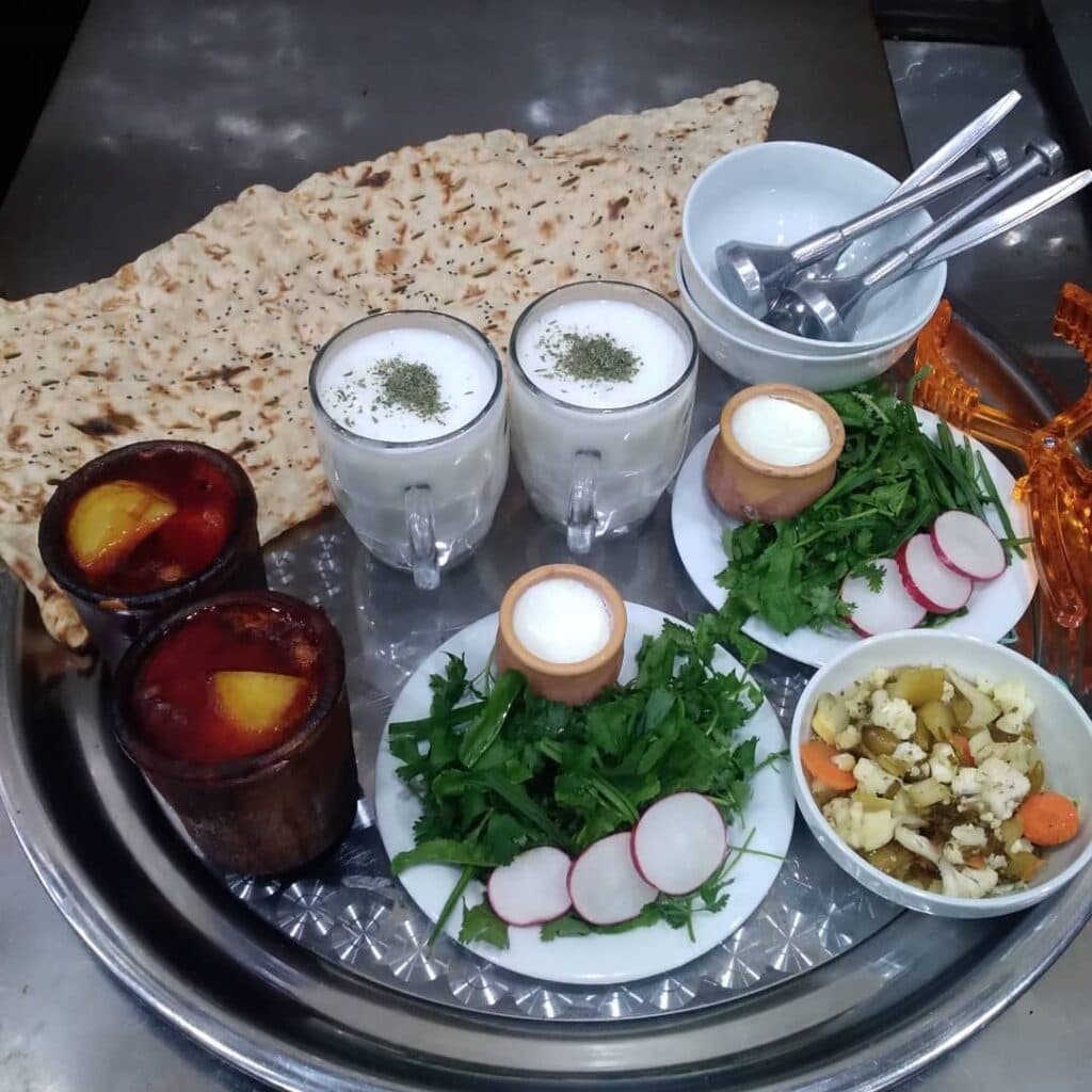 رستوران امیرخان در اردبیل