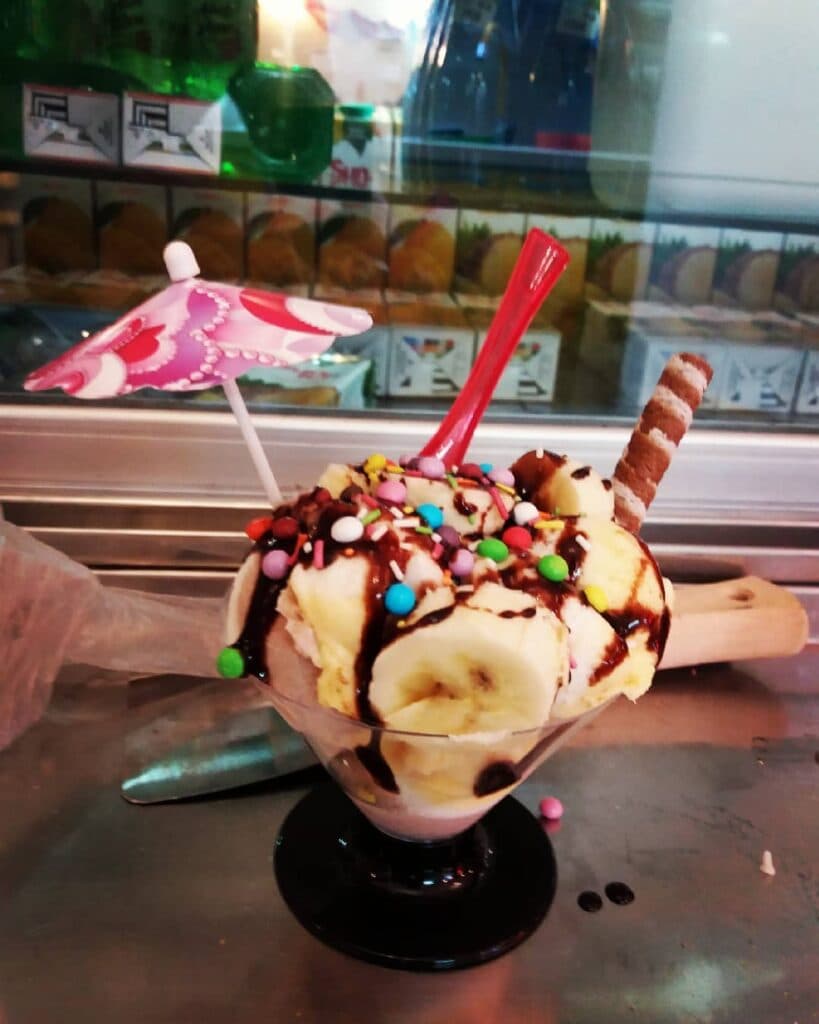 کافی شاپ بهار در بناب