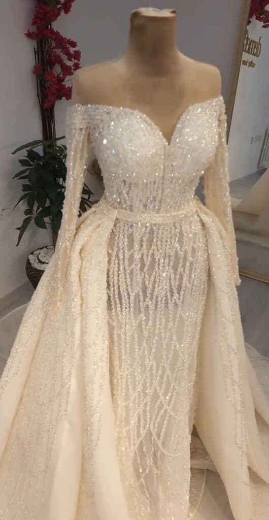 مزون لباس عروس رونیا در بهبهان