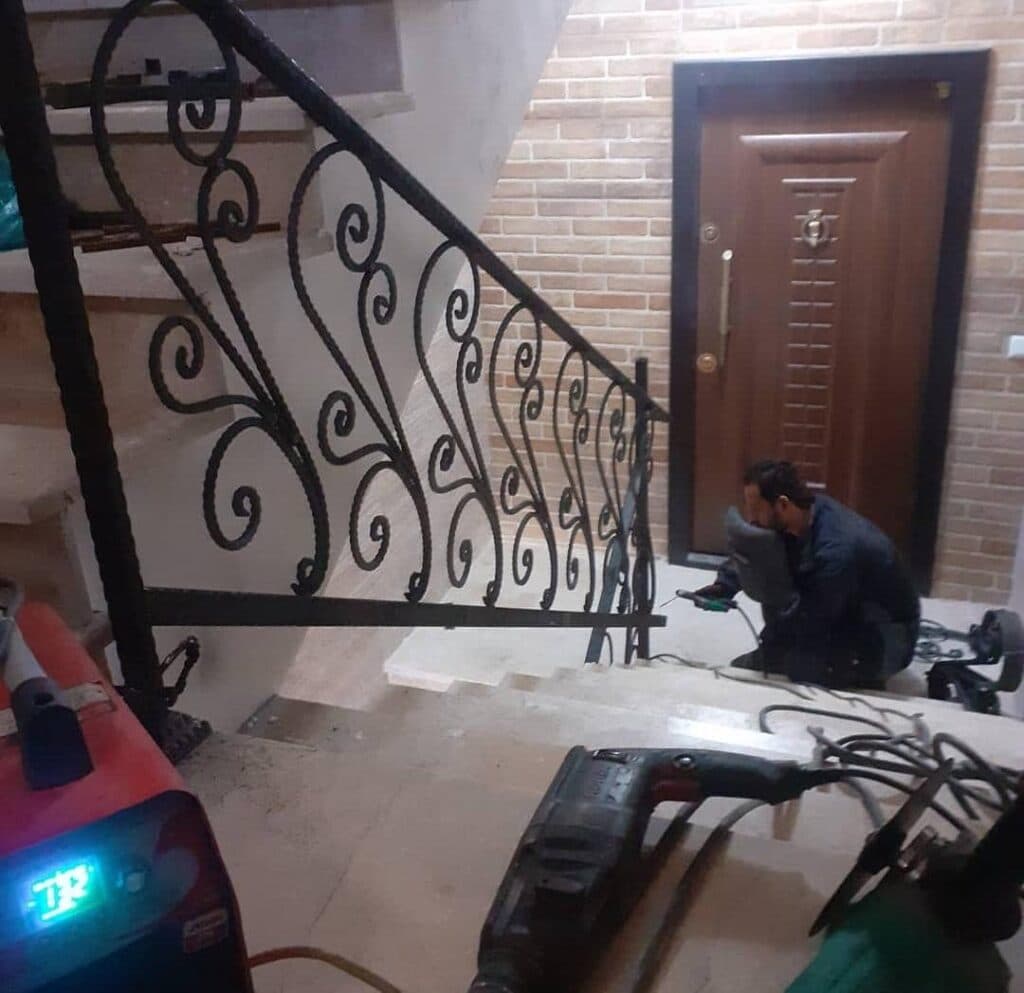 خدمات آهنگری و جوشکاری آریان صنعت در رشت