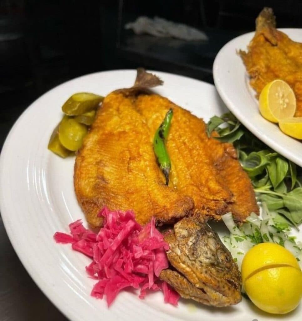 رستوران حاج وحید در نادری اهواز