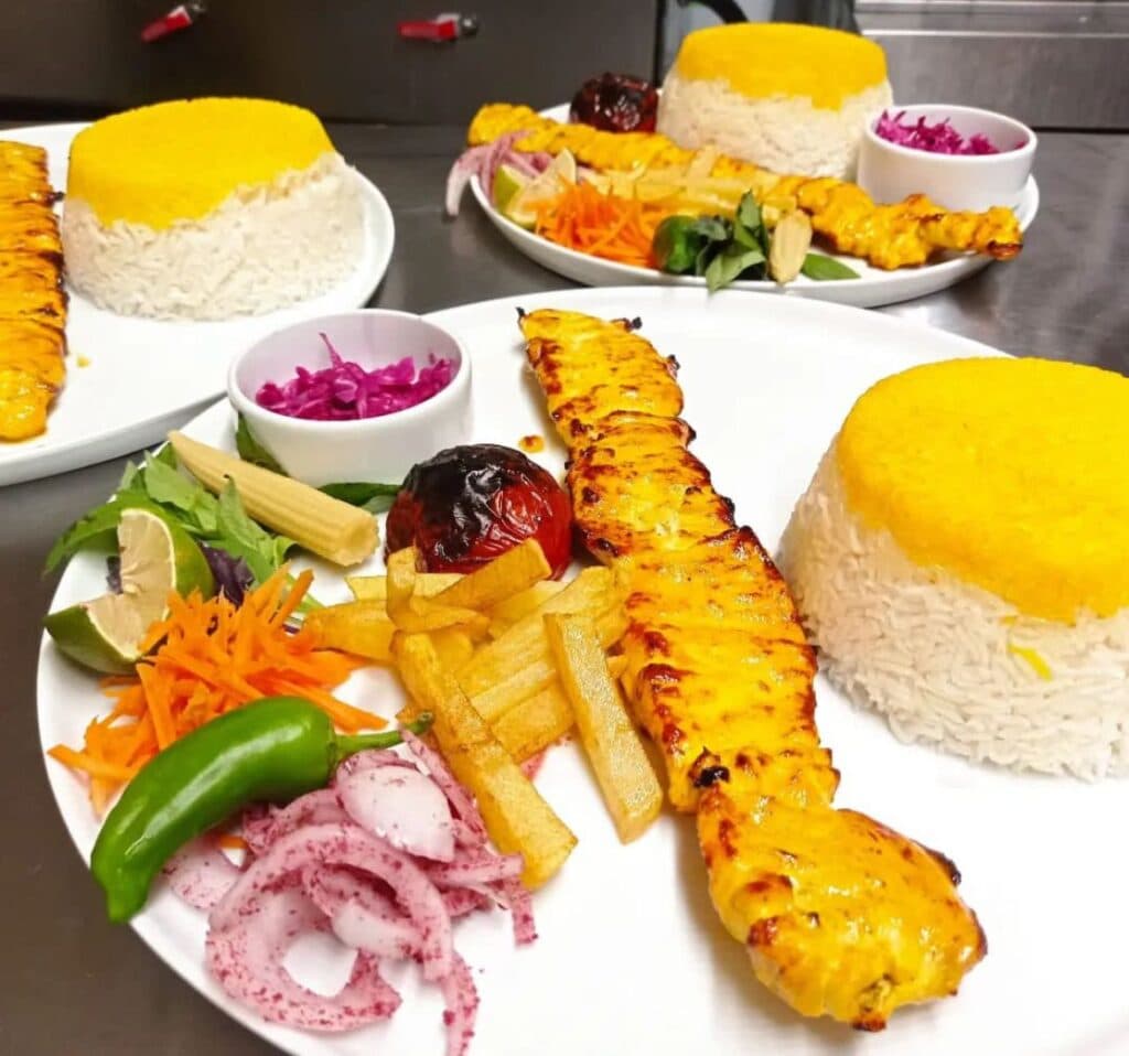 رستوران حاج وحید در نادری اهواز